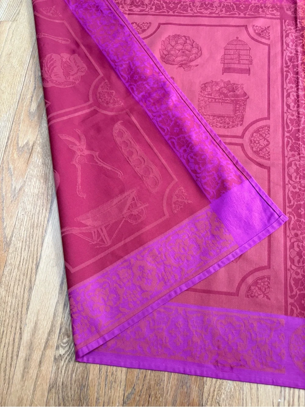 Le Jacquard Francais Primrose Bordier Tablecloth 62 x 58”Magenta Wine Terracotta